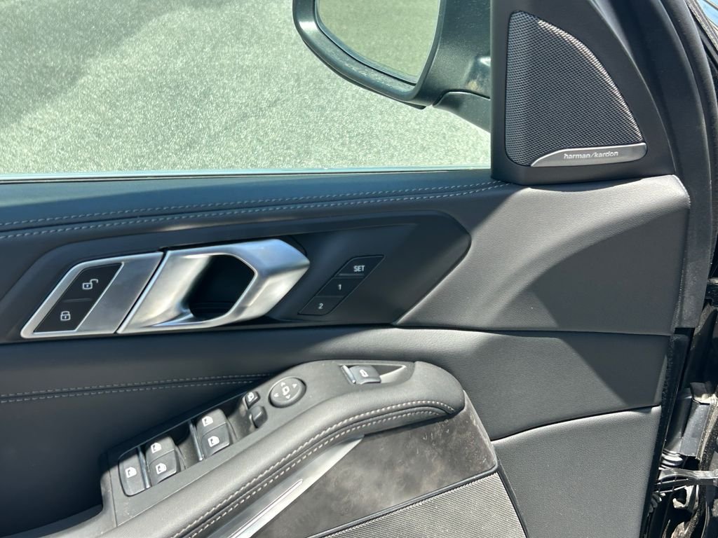 2026 BMW X5 50e - Photo 12