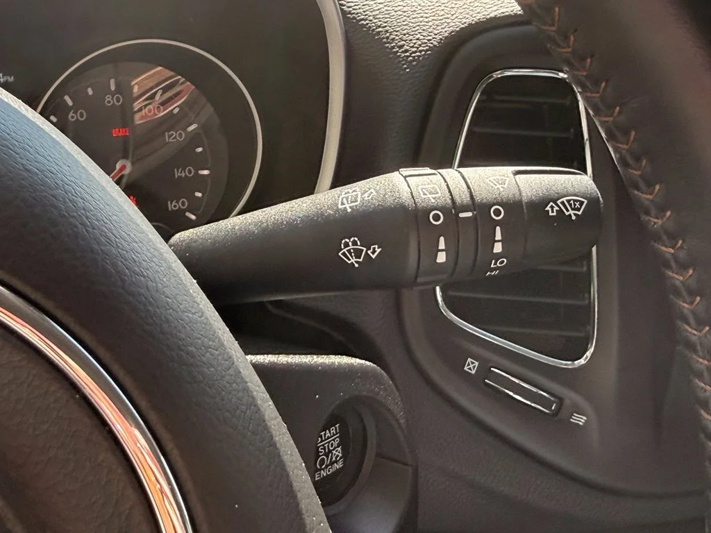 Used 2018 Diamond Black Jeep Latitude image 31