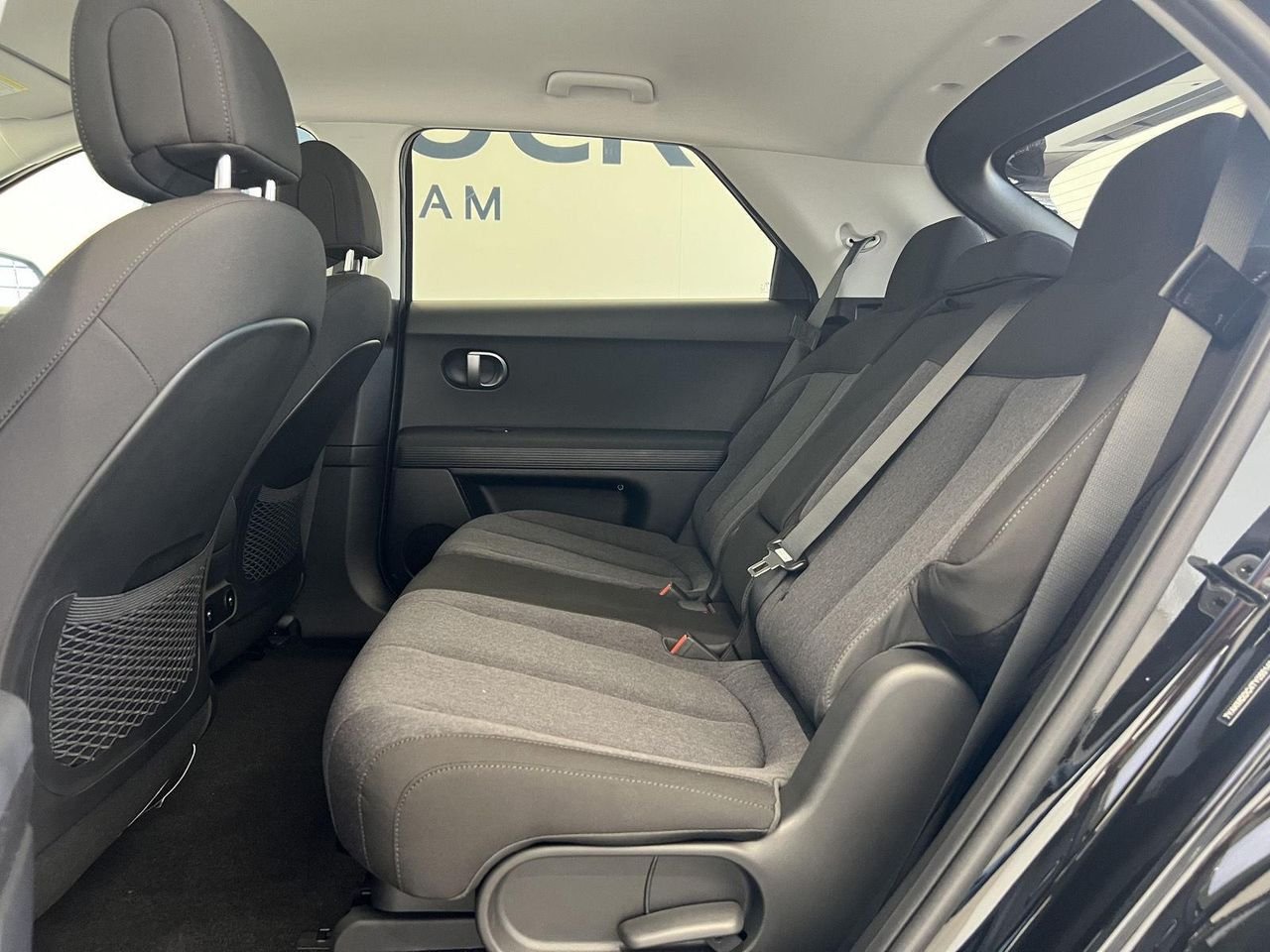 New 2026 Abyss Black Hyundai SE image 23