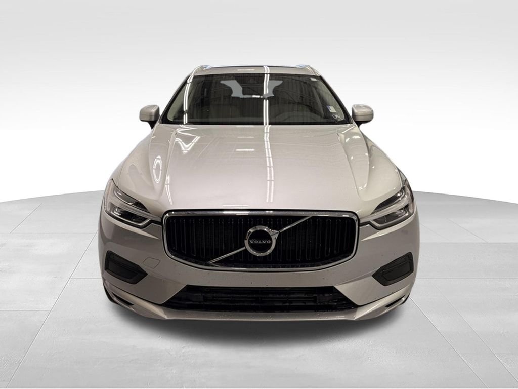 Used 2019 Silver Volvo  image 7