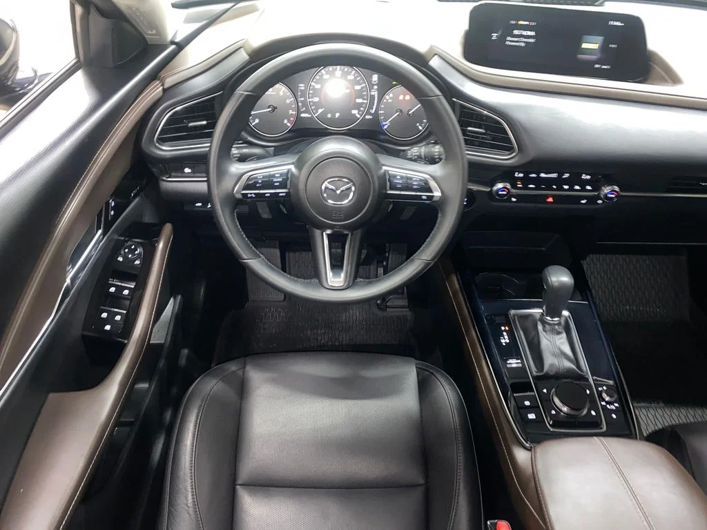 2025 Mazda CX-30 Premium - Photo 31