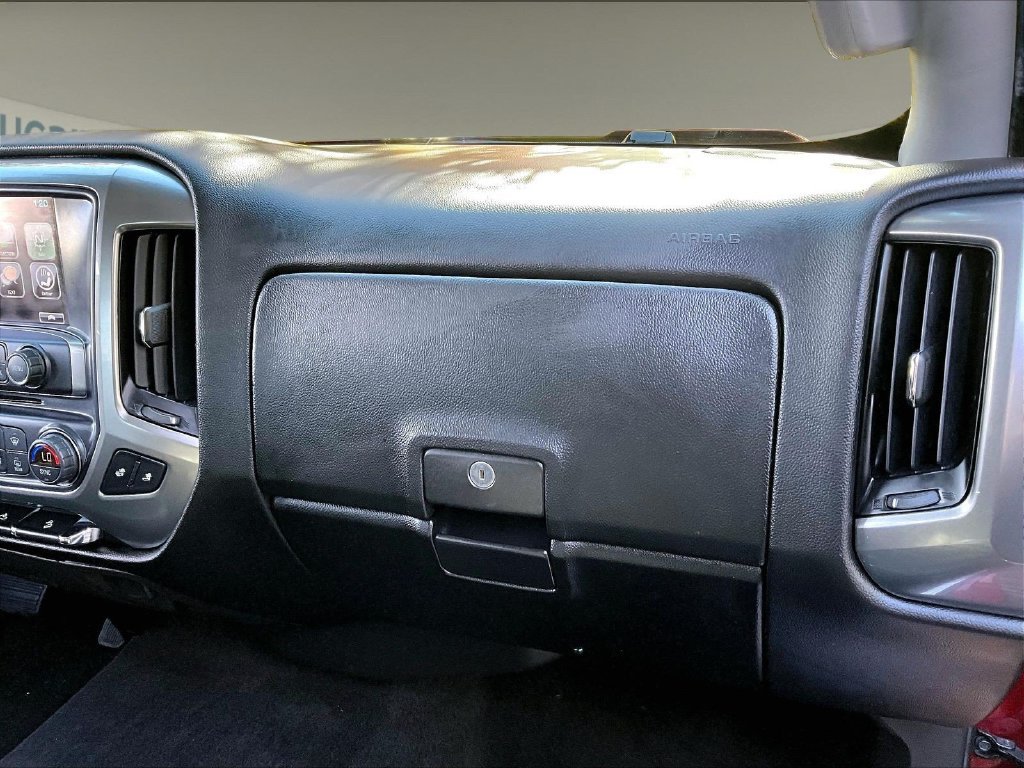 Used 2018 Red Chevrolet LT image 13