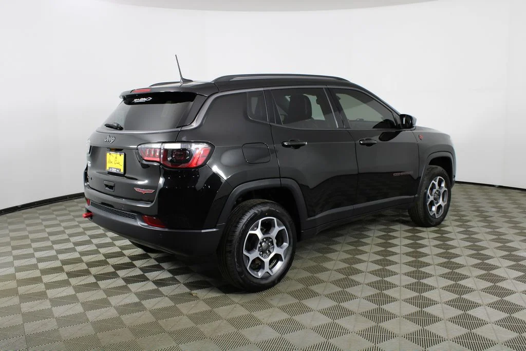 Used 2022 Black Jeep Trailhawk image 5
