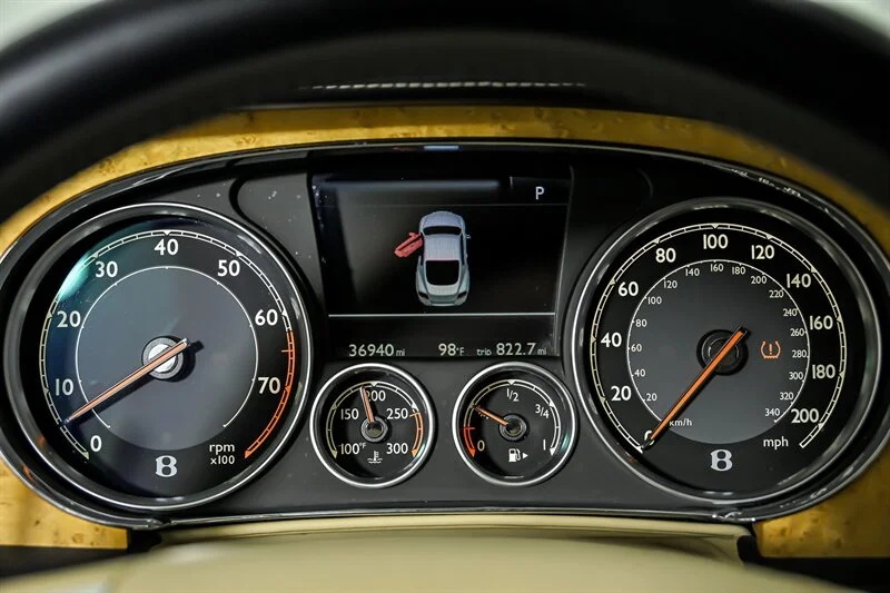 Used 2012 Blue Crystal Metallic Bentley GT image 24