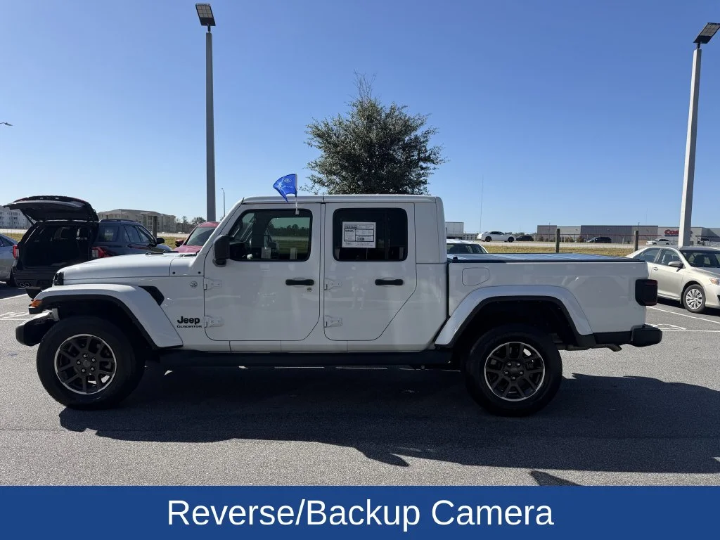 Certified Used 2022 Bright White Clearcoat Jeep Overland image 4