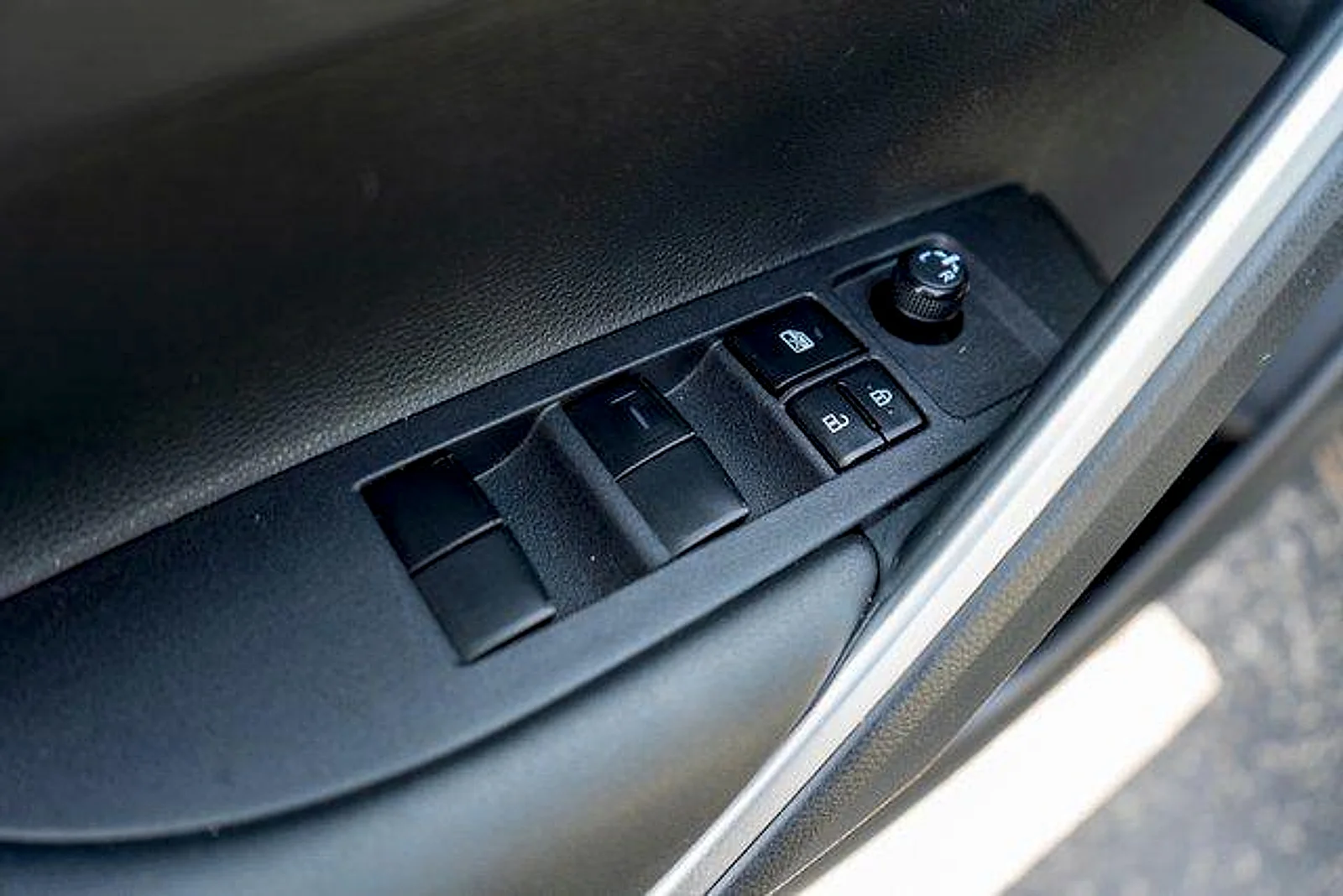 Used 2023 Cypress Toyota LE image 18