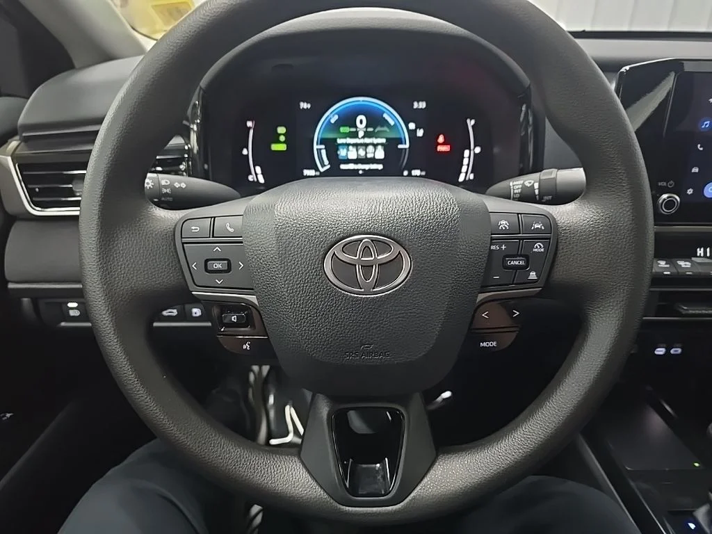 Used 2025 Gray Toyota LE image 18