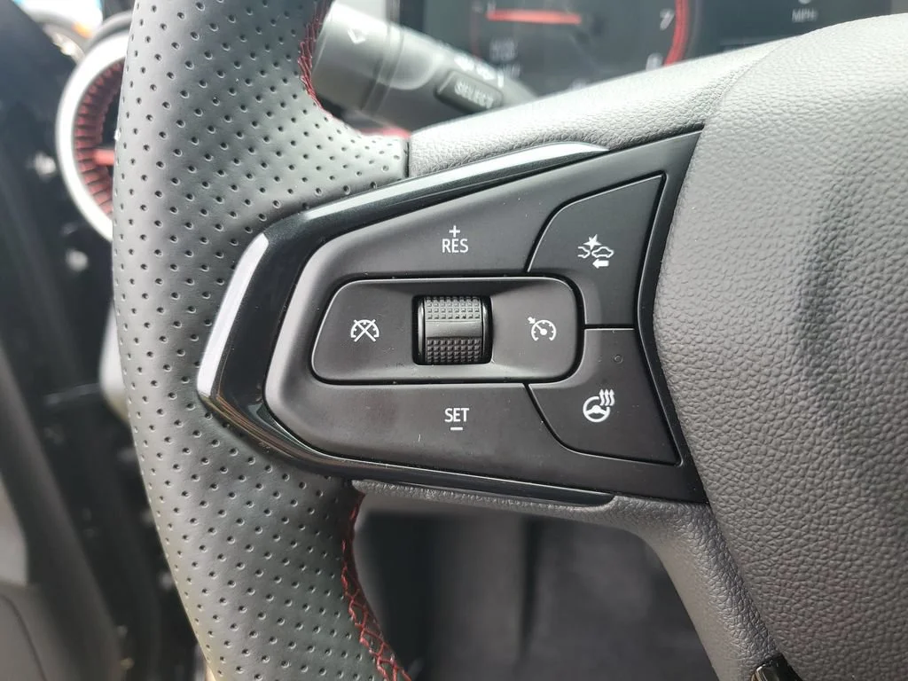 Used 2026 Mosaic Black Metallic Chevrolet 1RS image 28