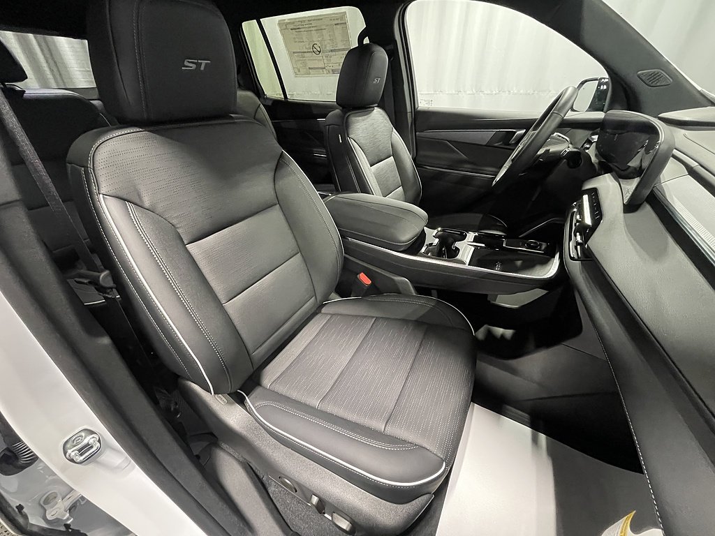 2026 Buick Enclave Sport Touring - Photo 20