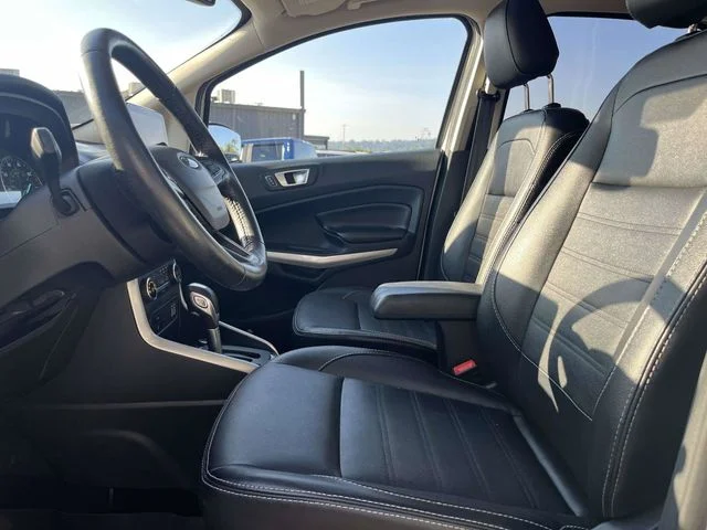 Used 2021 White Ford Titanium image 19