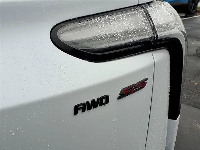 New 2026 Polar White Tricoat Chevrolet SS image 23