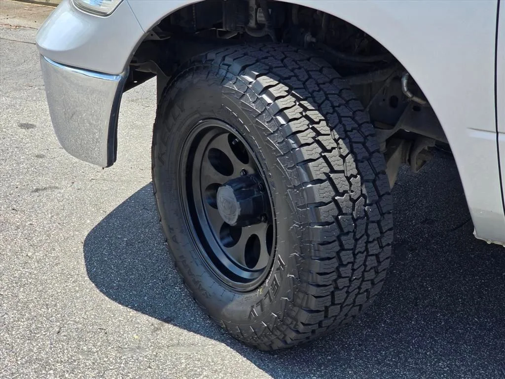 Used 2019 Silver Ram SLT image 27