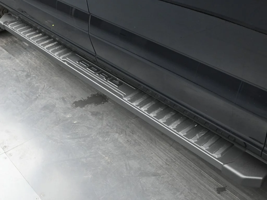 New 2026 Agate Black Metallic Ford XLT image 26