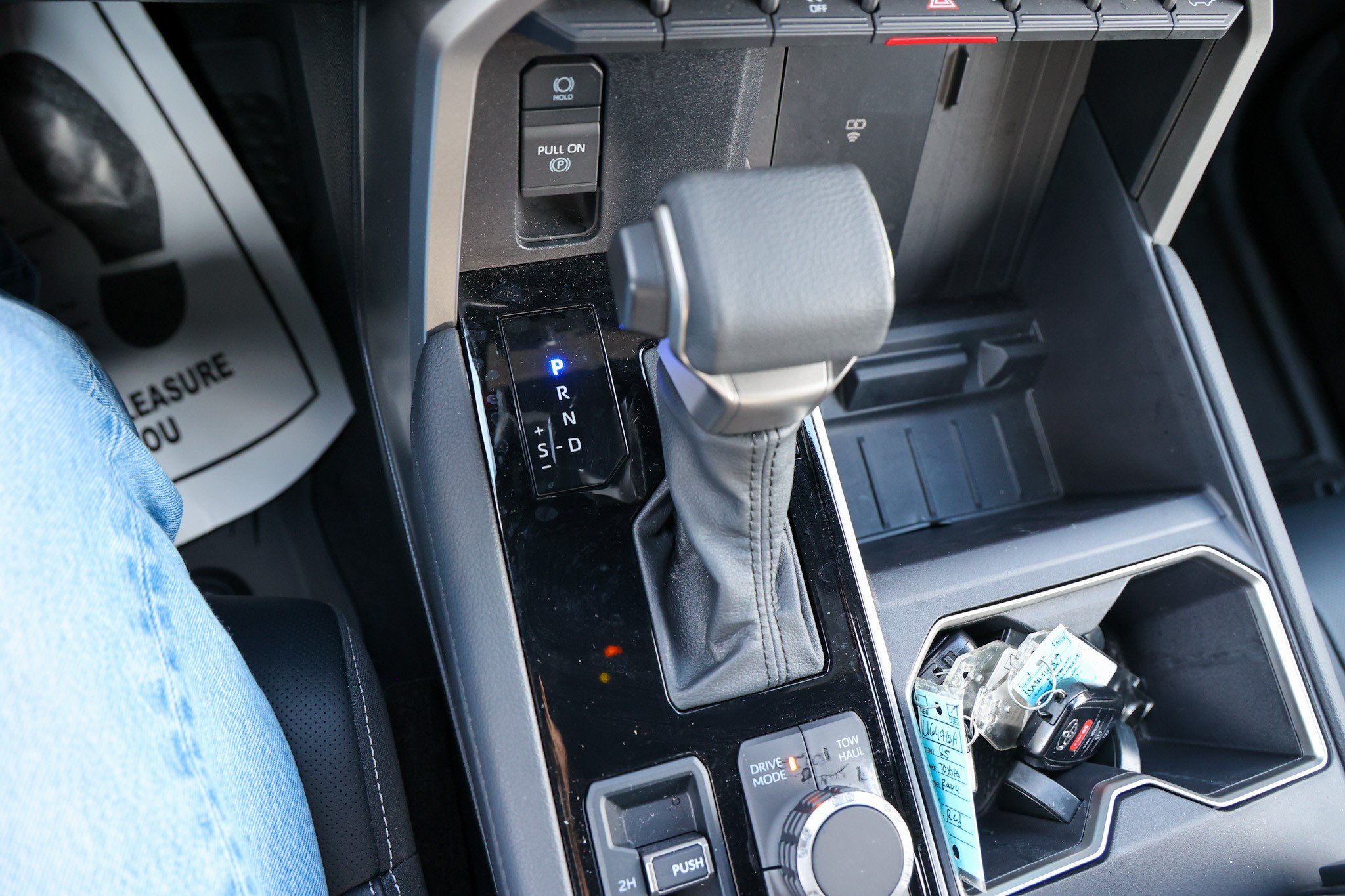 Used 2026 MAGNETIC GRAY MET Toyota Limited image 25