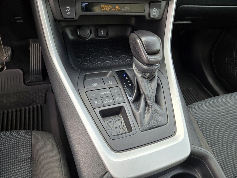 Used 2021 Magnetic Gray Metallic TOYOTA LE AWD image 23