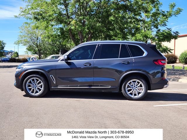 Used 2023 Gray BMW xDrive40i image 2