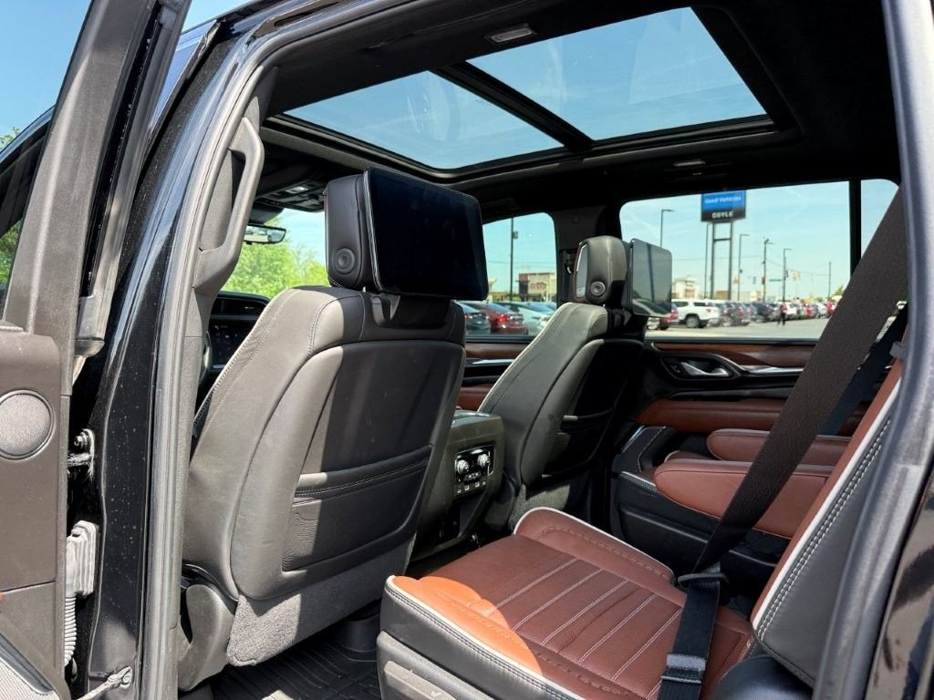 Used 2024 Black GMC Denali Ultimate image 16