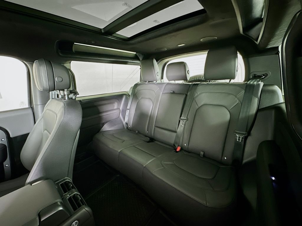 2026 Land Rover Defender V8 - Photo 24