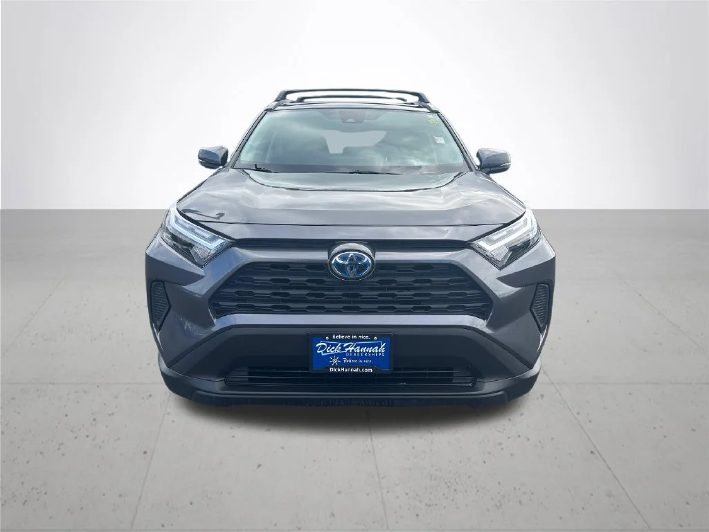 Used 2022 Gray Toyota XLE image 3