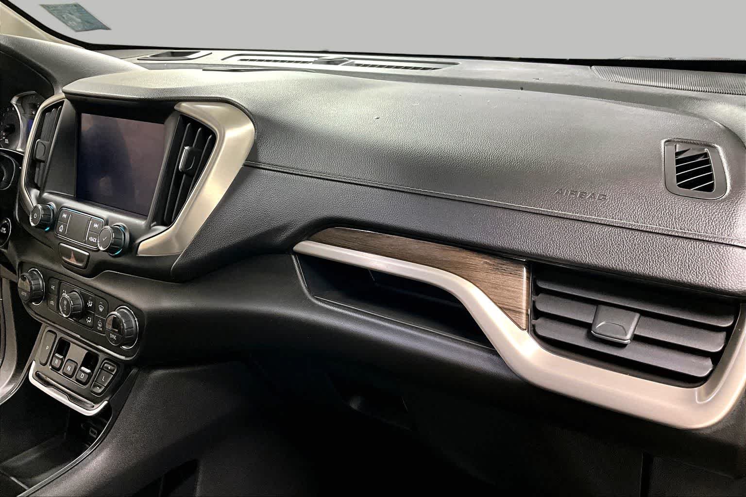 Used 2020 Satin Steel Metallic GMC Denali image 18