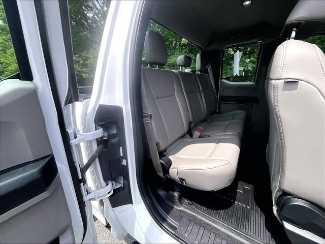 Used 2019 White Ford XL image 22