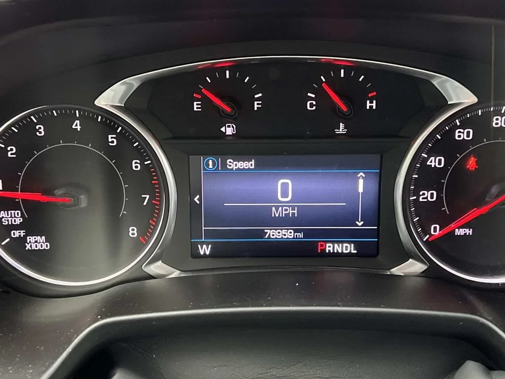Used 2020 SILVER ICE METALLIC Chevrolet LT image 16
