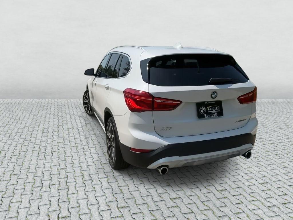Used 2021 White BMW xDrive28i image 7