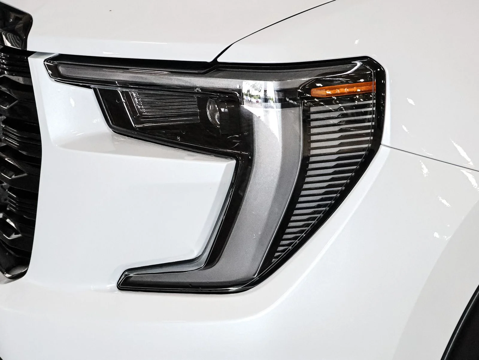 New 2026 White GMC Elevation image 14