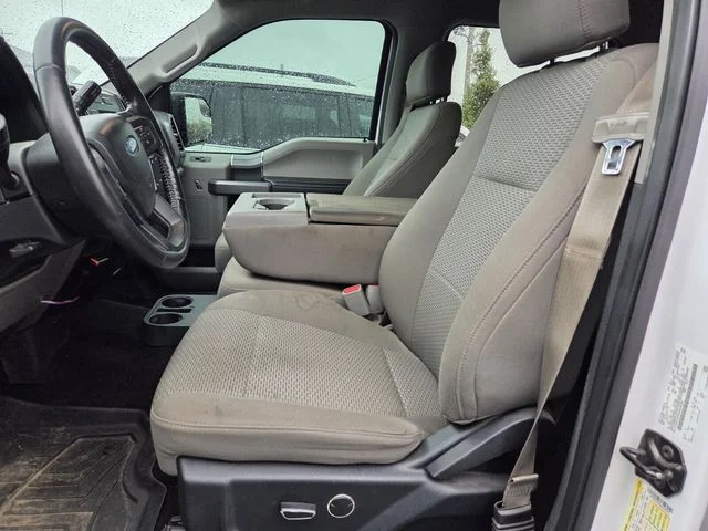 Used 2017 White Ford XLT image 7