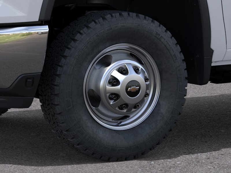 New 2026 Summit White Chevrolet Work Truck image 9
