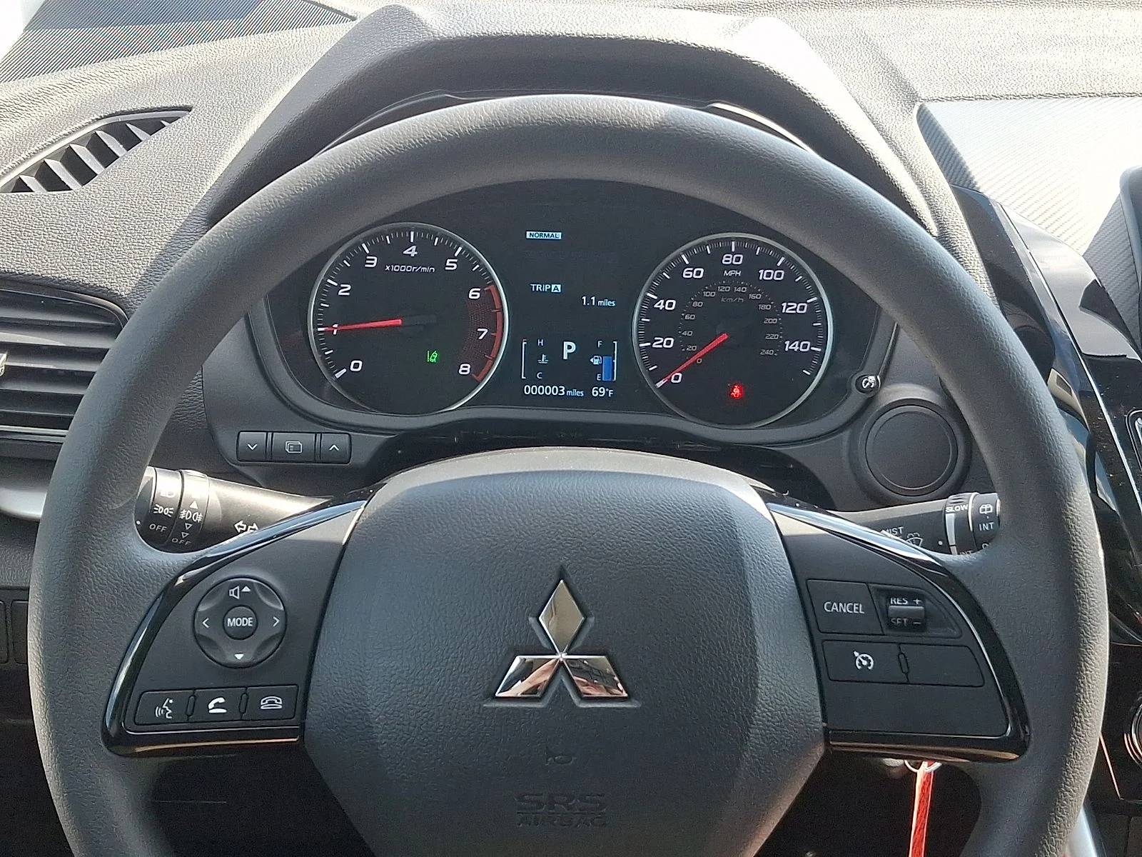 New 2026 Silver Mitsubishi ES image 17