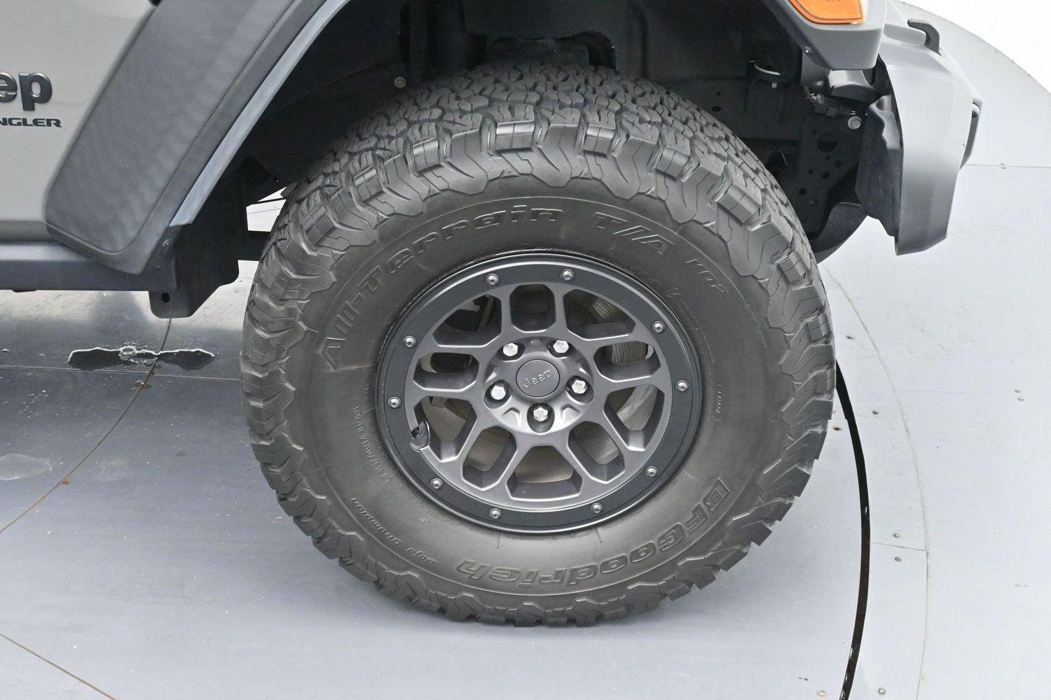 Used 2023 Gray Jeep High Tide image 30