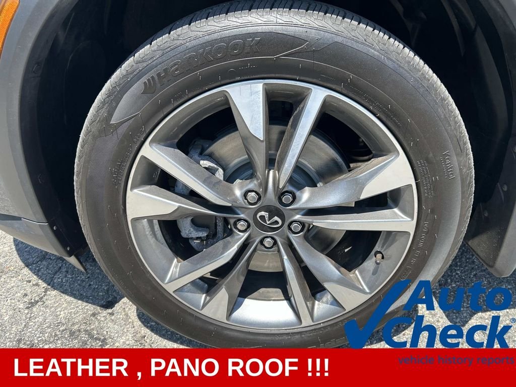 Used 2023 Gray INFINITI LUXE image 9