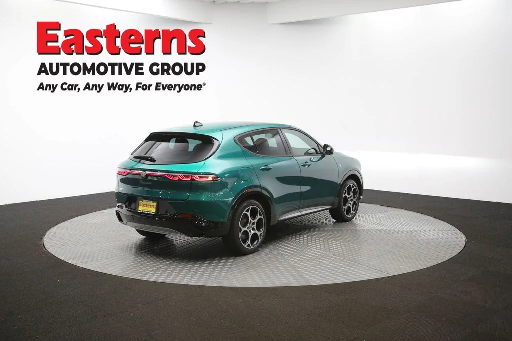 Used 2024 Green Alfa Romeo Ti image 41