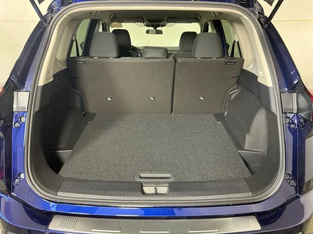 New 2027 Blue Nissan SV image 21
