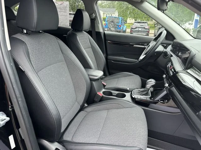 Used 2024 Black Kia X-Line image 27