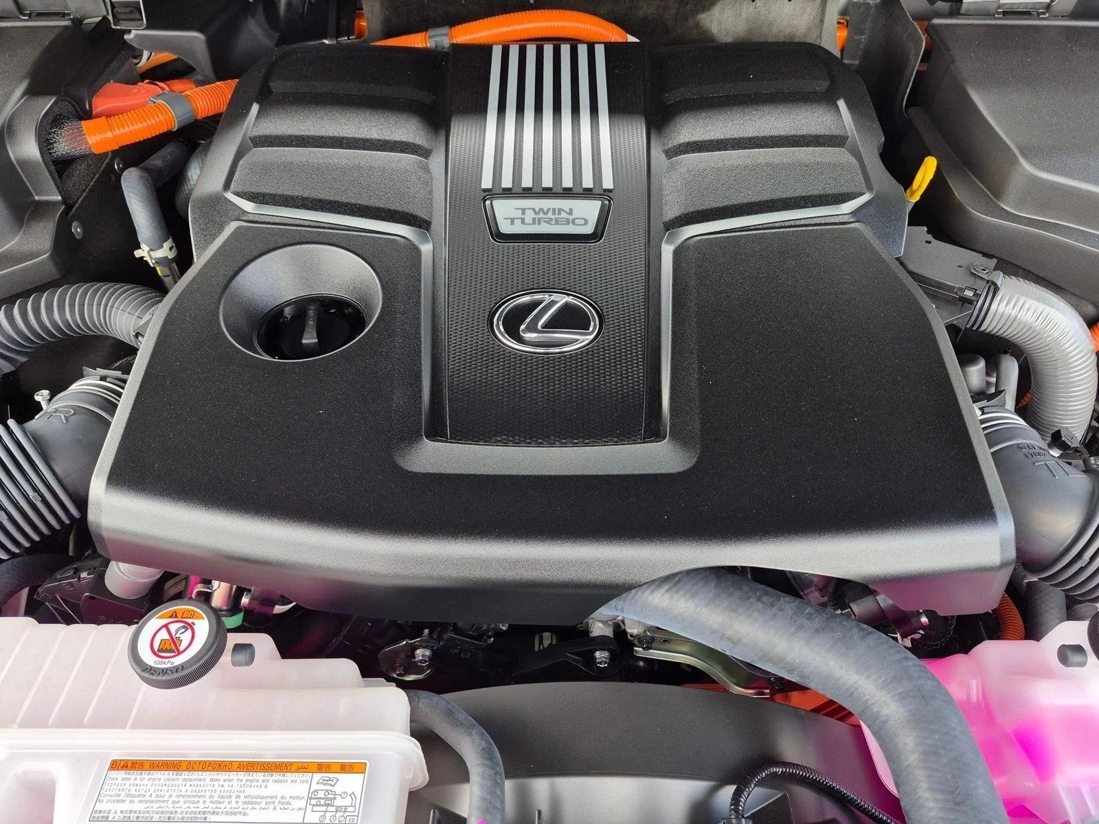 New 2026 Ultra White Lexus LX 700h F SPORT HANDLING image 16