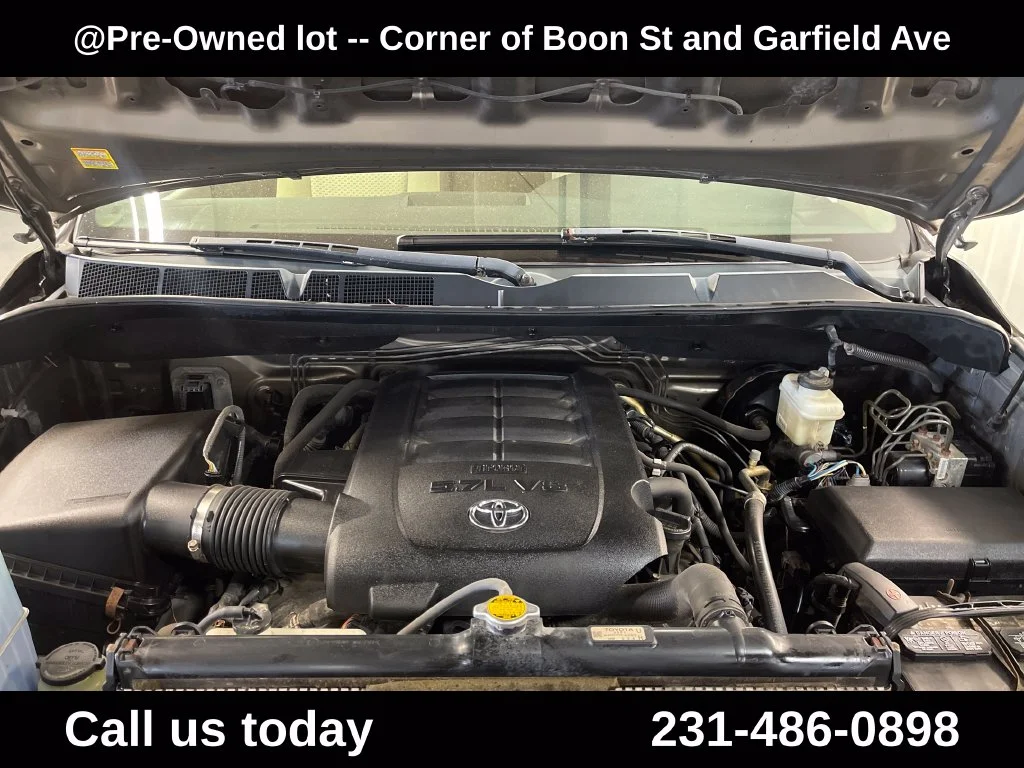 Used 2011  Toyota Grade image 9