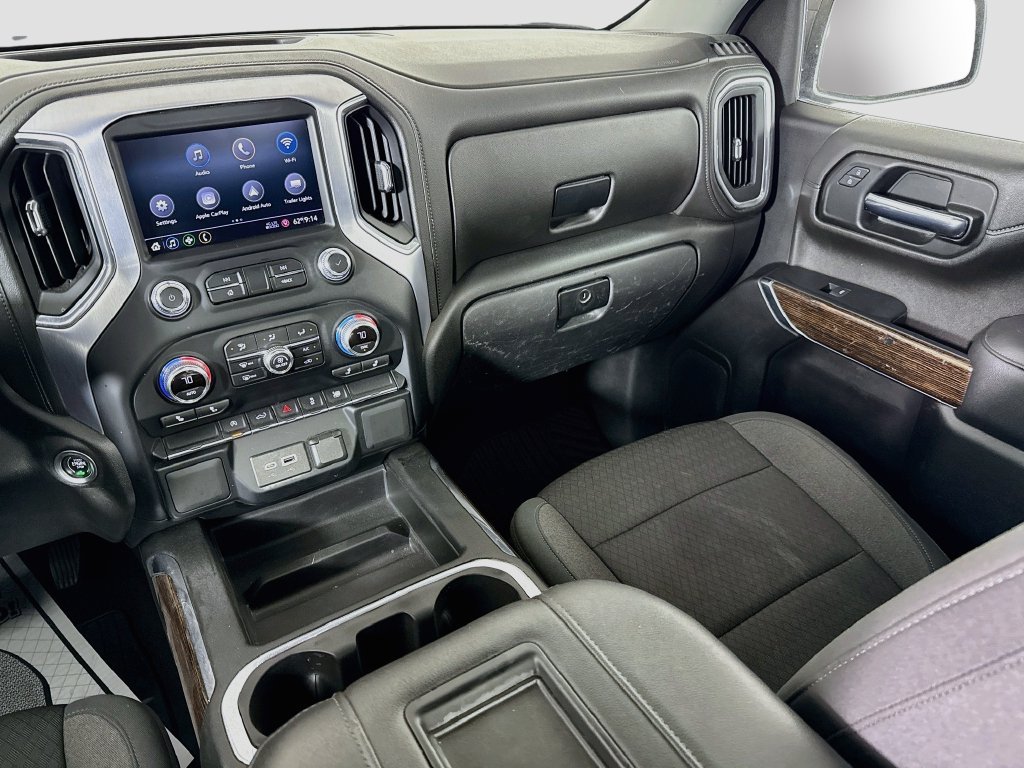 Used 2022 SUMMIT WHITE GMC Elevation image 21