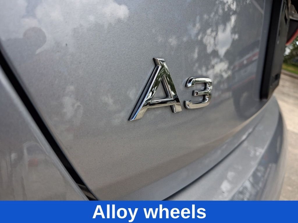Used 2024  Audi 40 Premium image 34