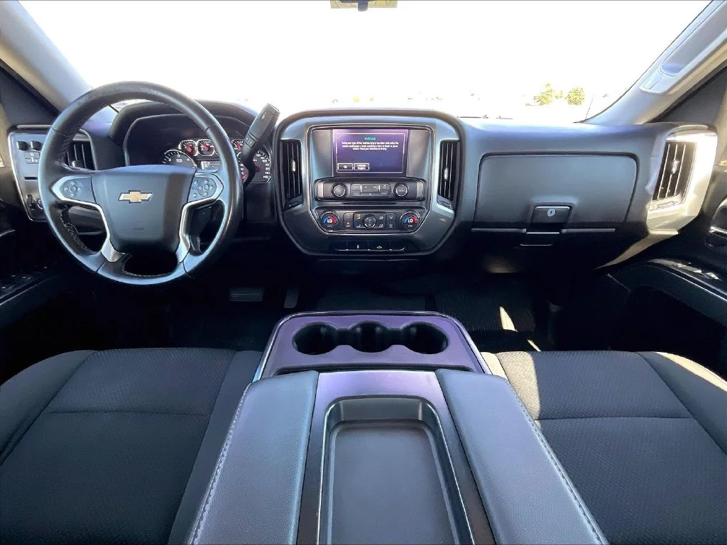 Used 2018 Blue Chevrolet LT image 10