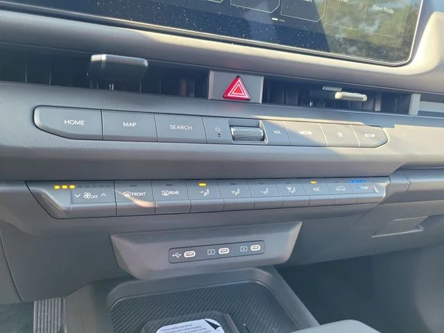 New 2027 Magma Red Matte Kia X-Line S image 25