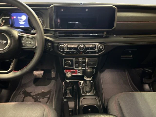Used 2024 Green Jeep Rubicon image 12