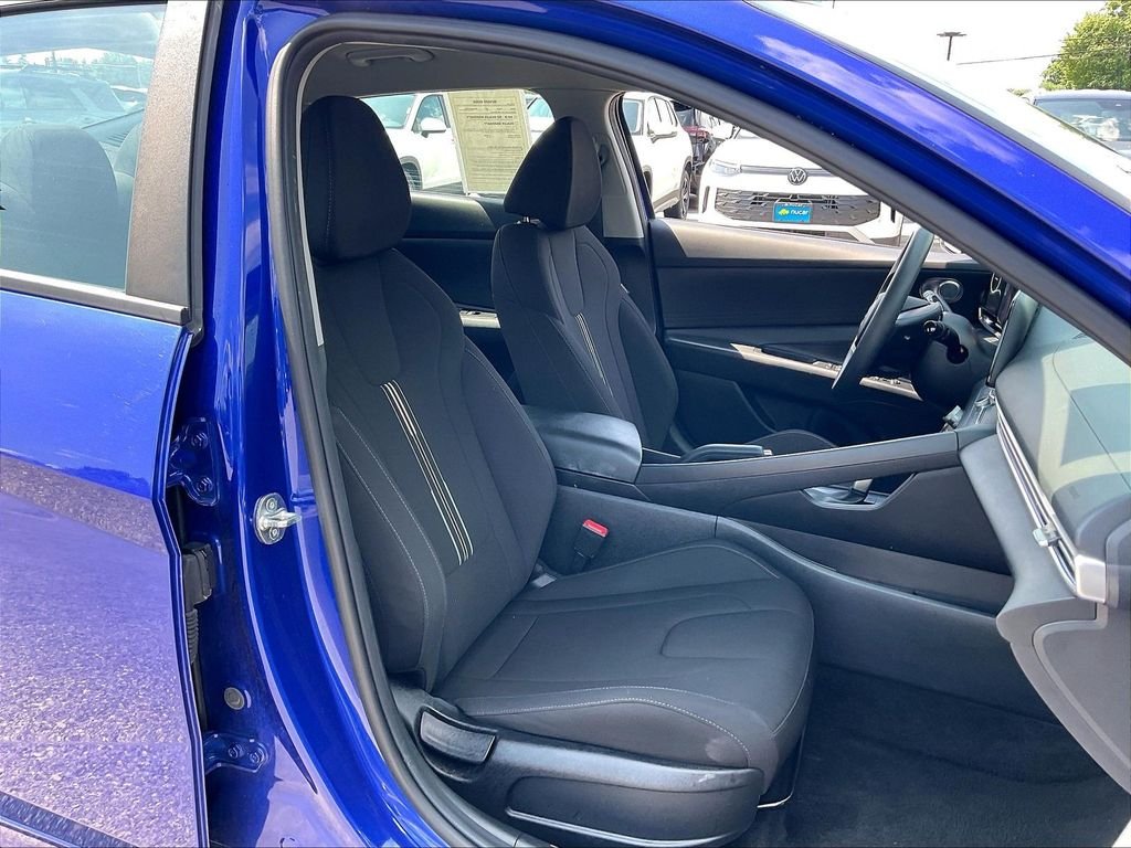 Used 2024 Intense Blue Hyundai SEL image 10