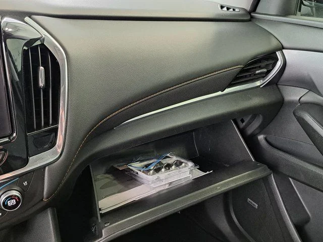Used 2020 White Chevrolet Premier image 17