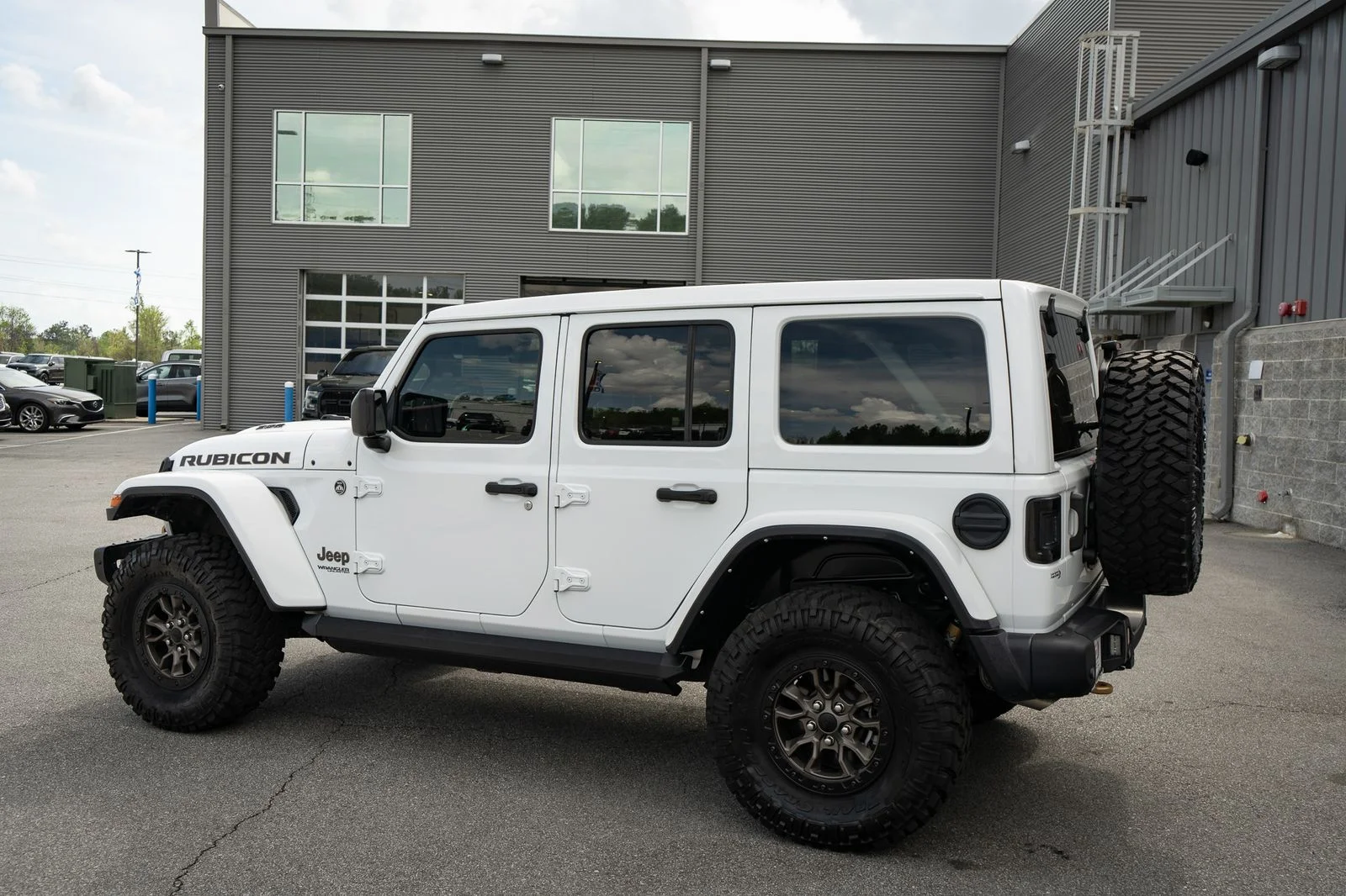 Used 2022 White Jeep Unlimited Rubicon 392 image 17
