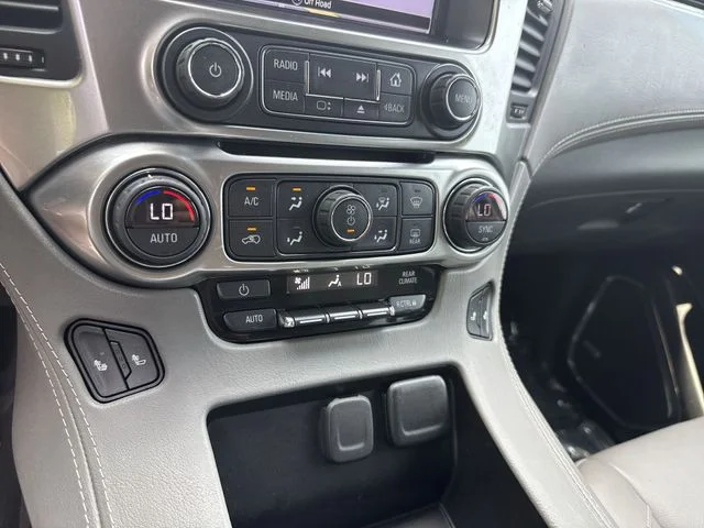 Used 2020 Gray Chevrolet LT image 25