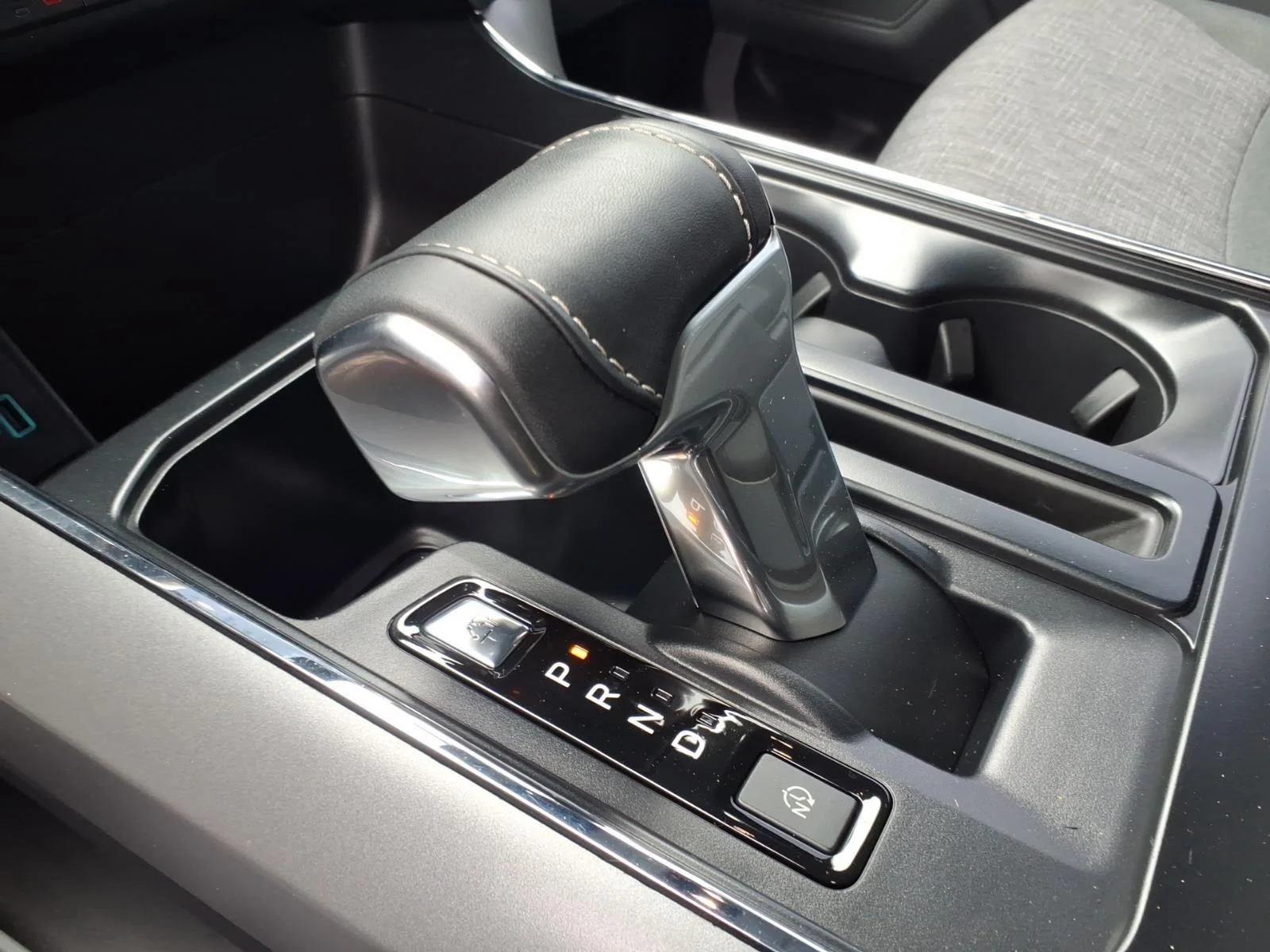 Used 2023 Carbonized Gray Metallic Ford XLT image 7