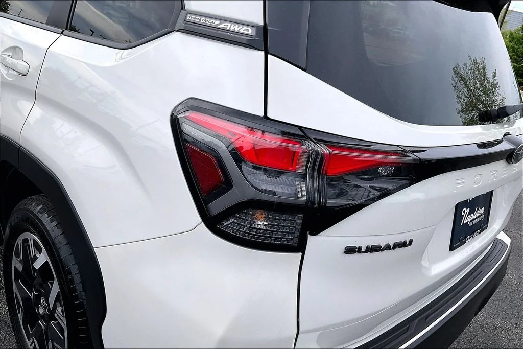 Used 2026 White Subaru Premium image 32