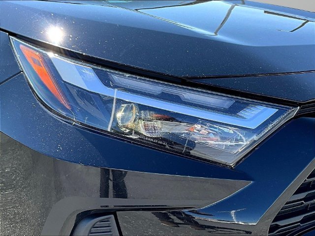 Used 2024 Black Toyota XLE image 37